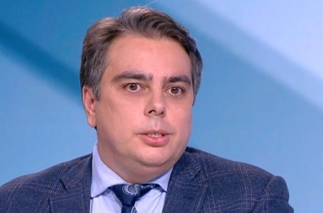 Цялото това нещо за Джемкорп са нескопосани фойеверки на ГЕРБ